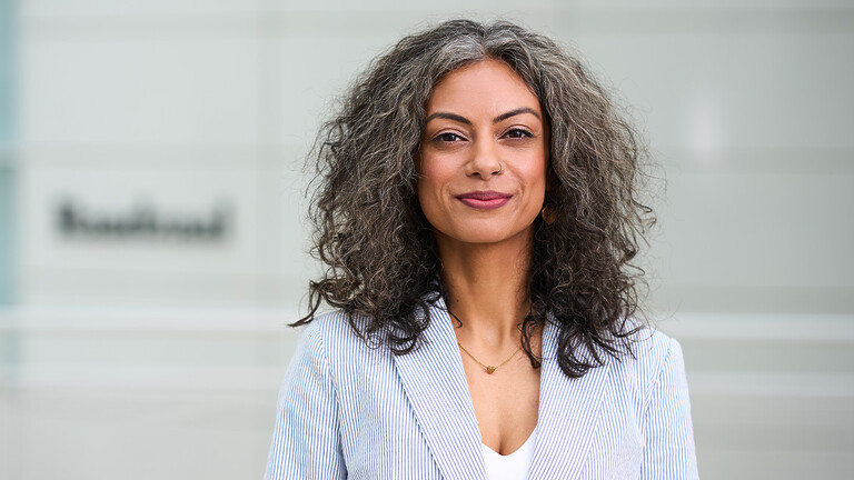 Portret van Janet Ramesar