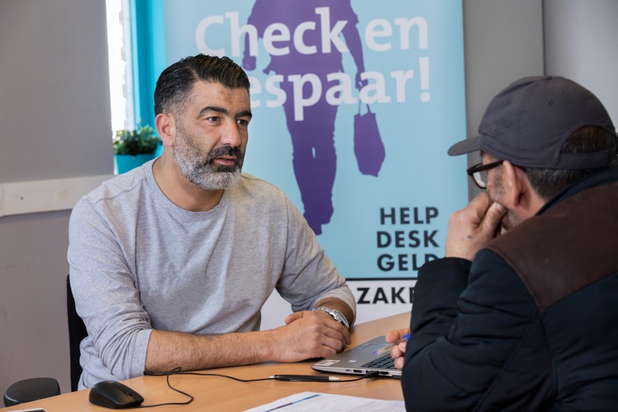Man krijg advies bij Helpdesk Geldzaken