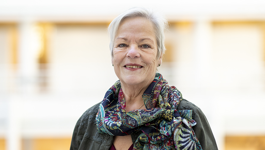 Profielfoto van Monique van Stuijvenberg, fractievertegenwoordiger Hart voor Den Haag