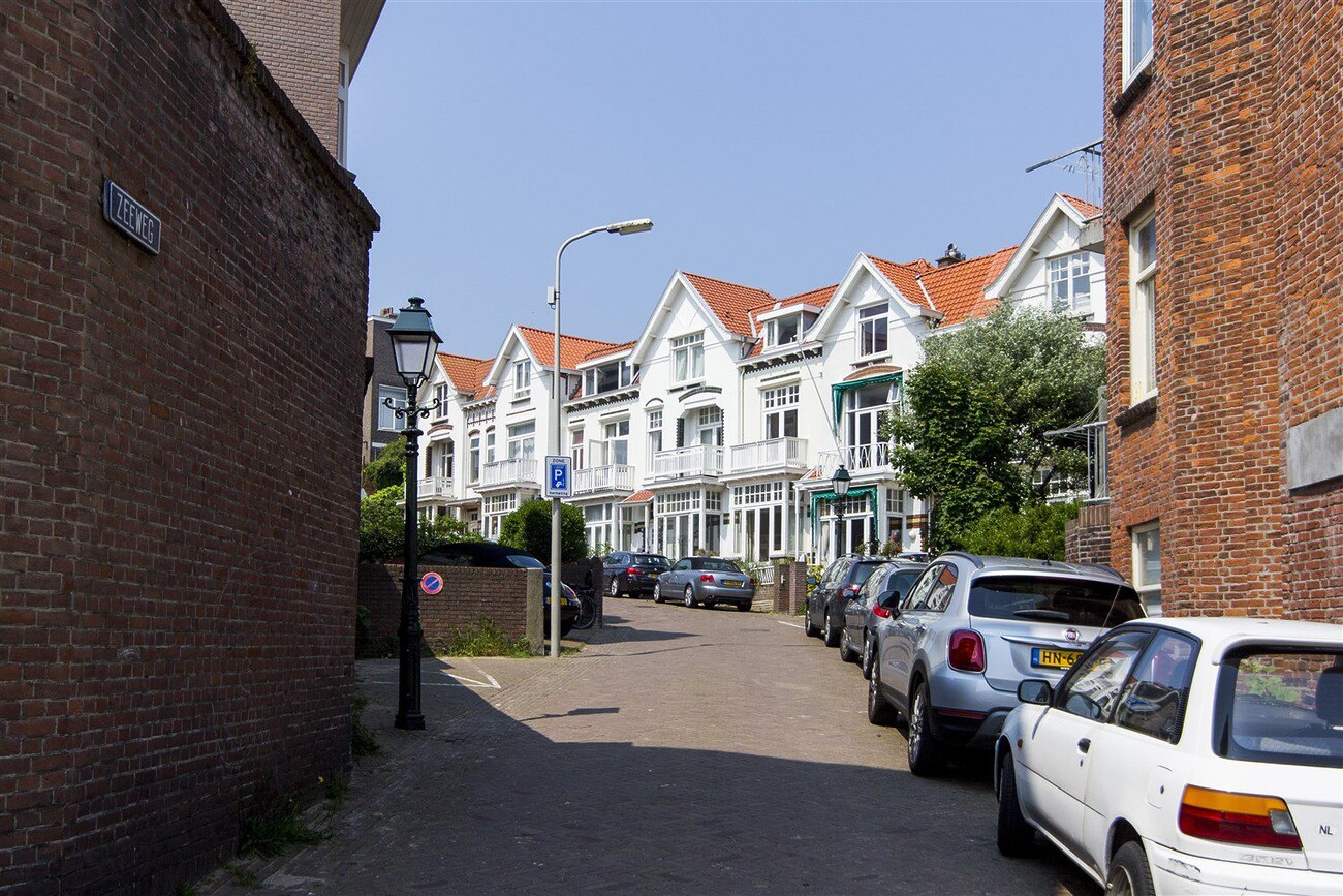 De Zeeweg in Scheveningen Dorp