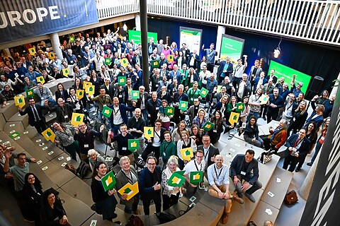 Groepsfoto met de partijen van het Haags Klimaatakkoord 2024