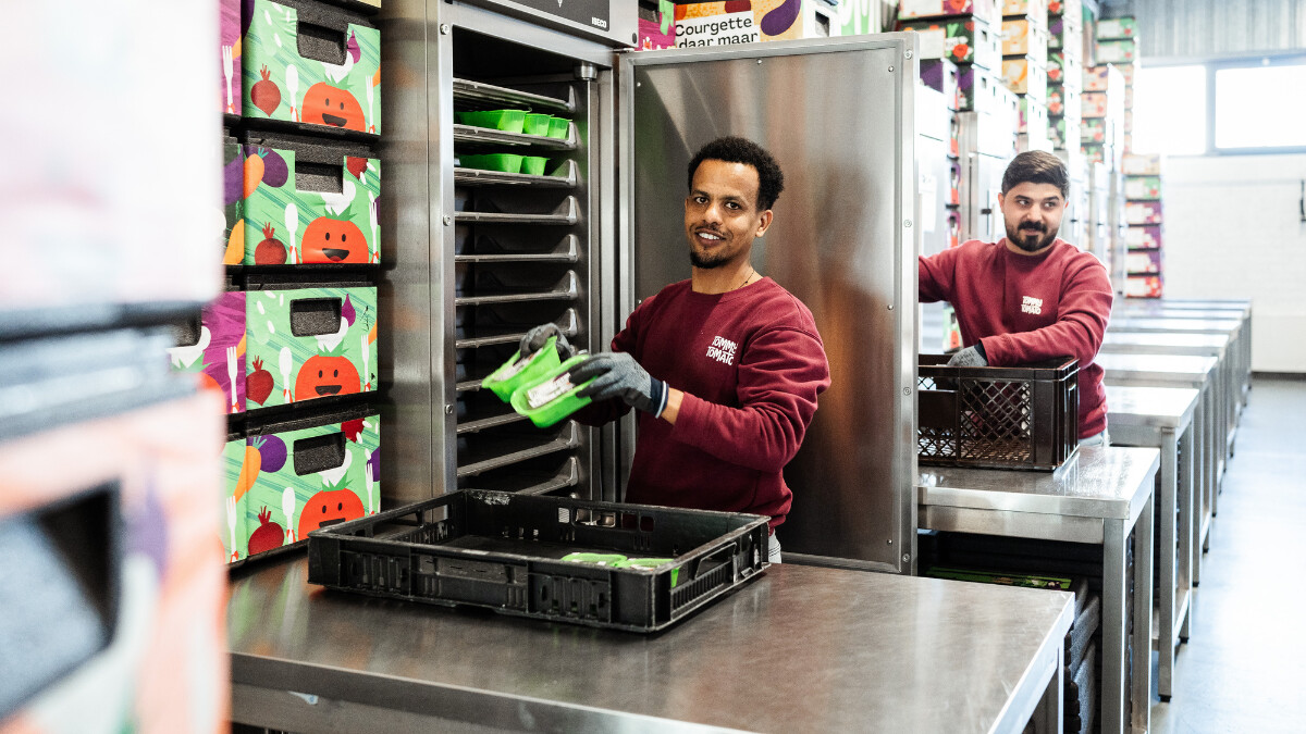 Mensen aan het werk bij Tommy Tomato: genomineerde van de Haagse Parel.
