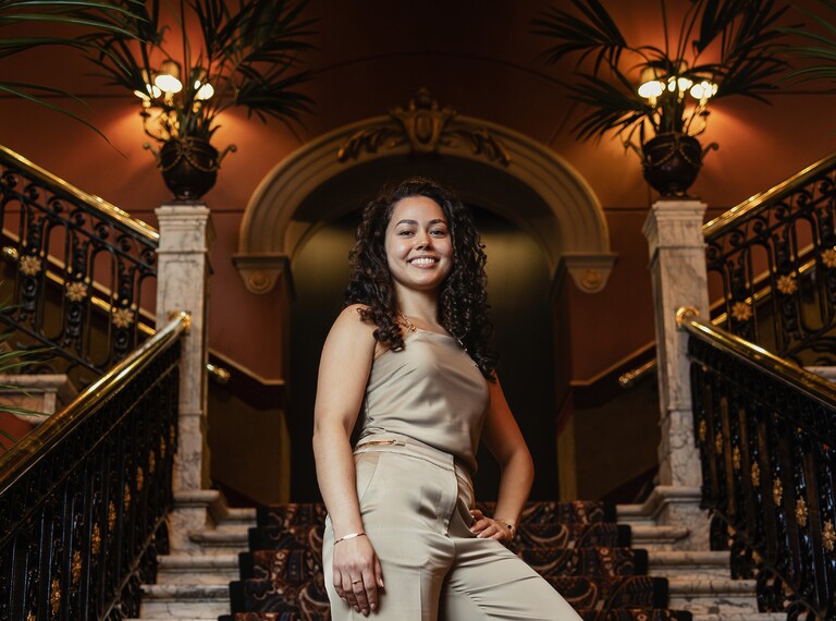 Svannah Wong, Hotel Des Indes