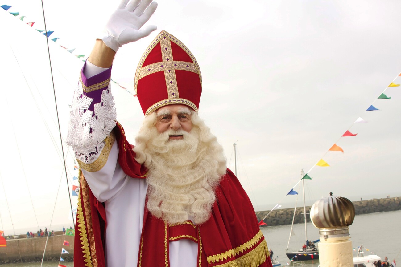 Sinterklaas komt op 15 november aan in Den Haag