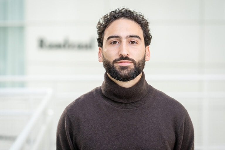 Portret van Ruşen Koç