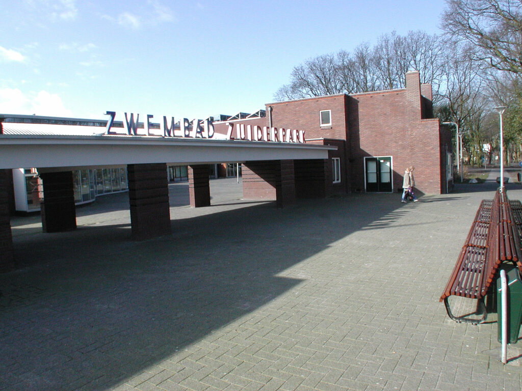 Zuiderpark swimming pool