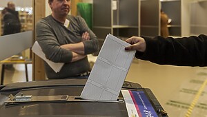 Voting ballot