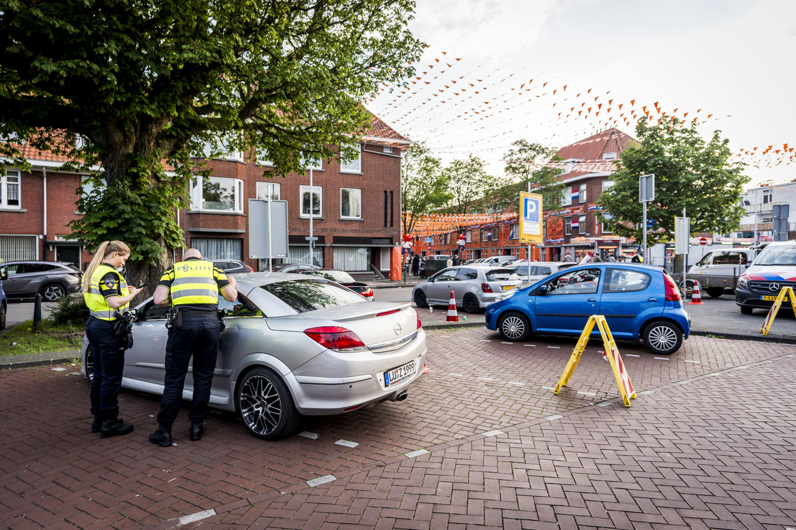 Arrestaties, overtredingen en boetes tijdens integrale handhavingsactie Schilderswijk