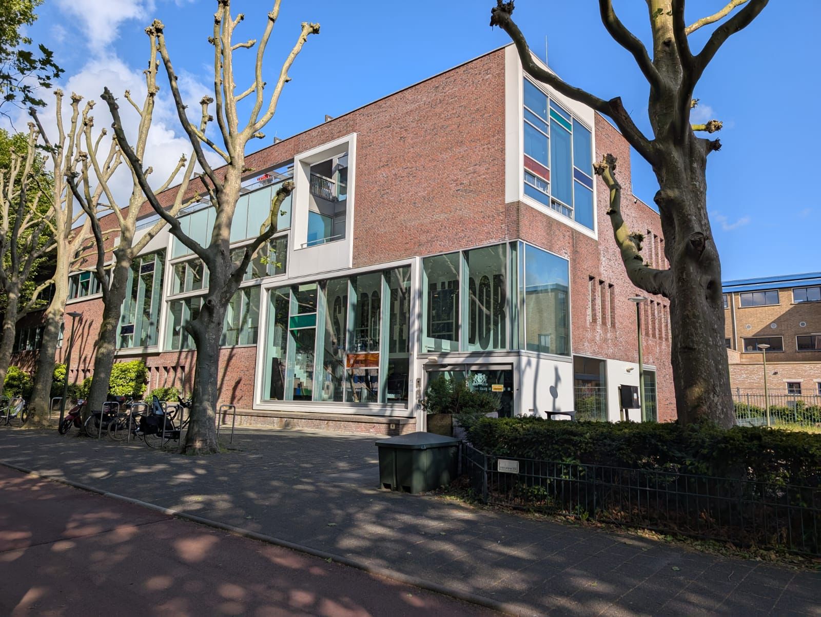 Stadsdeelkantoor Haagse Hout van het gas af